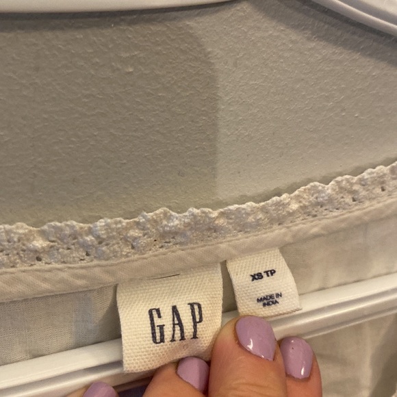 Gap Embroidered Boho Top - Picture 5 of 6